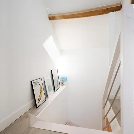 Semesterbostad Le Relais D'ezy - 3 *